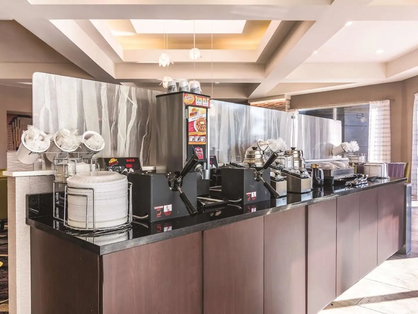 La Quinta Inn & Suites by Wyndham Shreveport Airport Restaurant