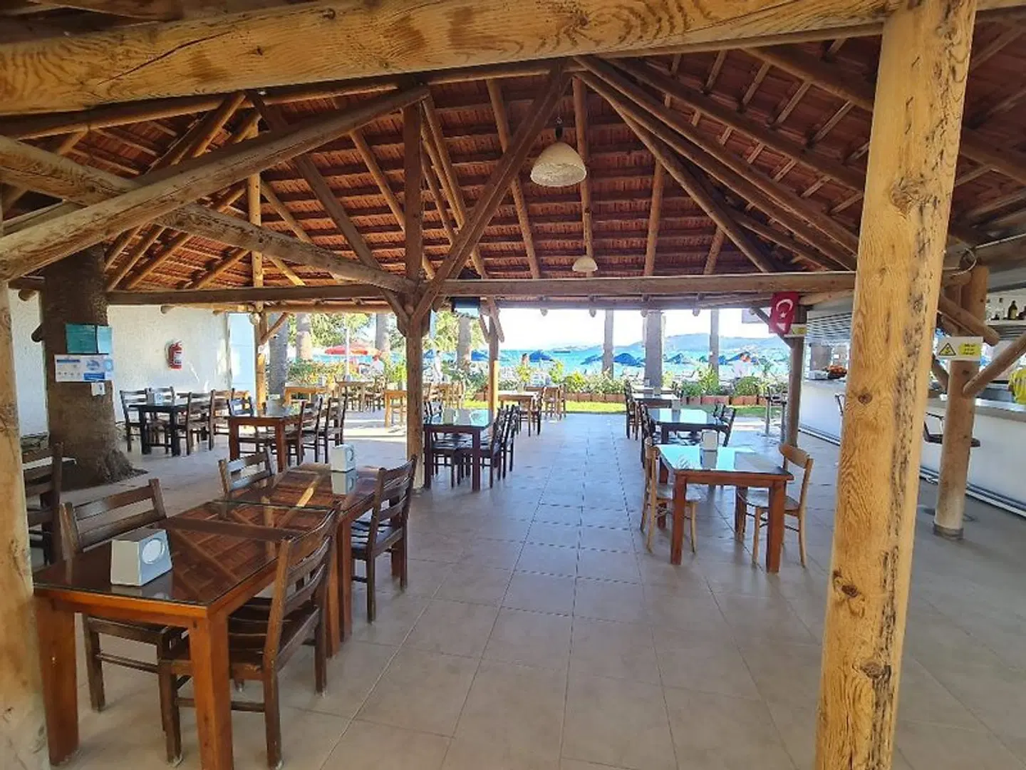 Nagi Beach Hotel Restaurant