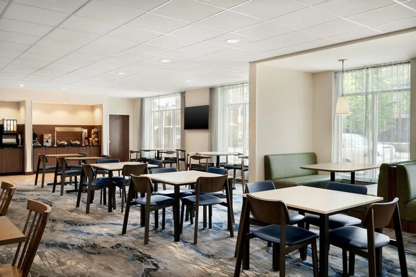 Fairfield by Marriott Inn & Suites Cincinnati Uptown/University Area Restaurant
