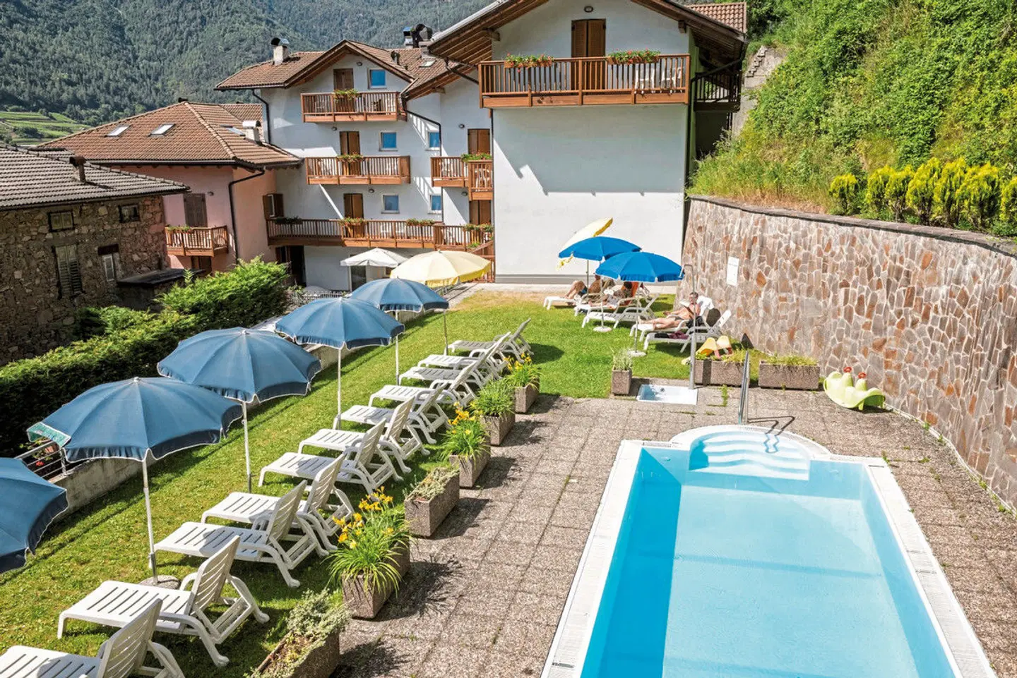 Alle Piramidi OUTDOOR_POOL