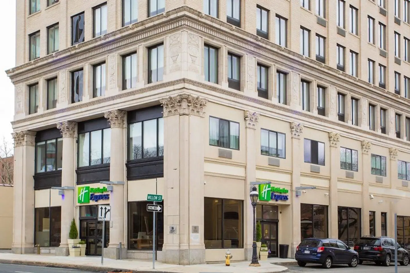 Holiday Inn Express Springfield Downtown by IHG EXTERIOR