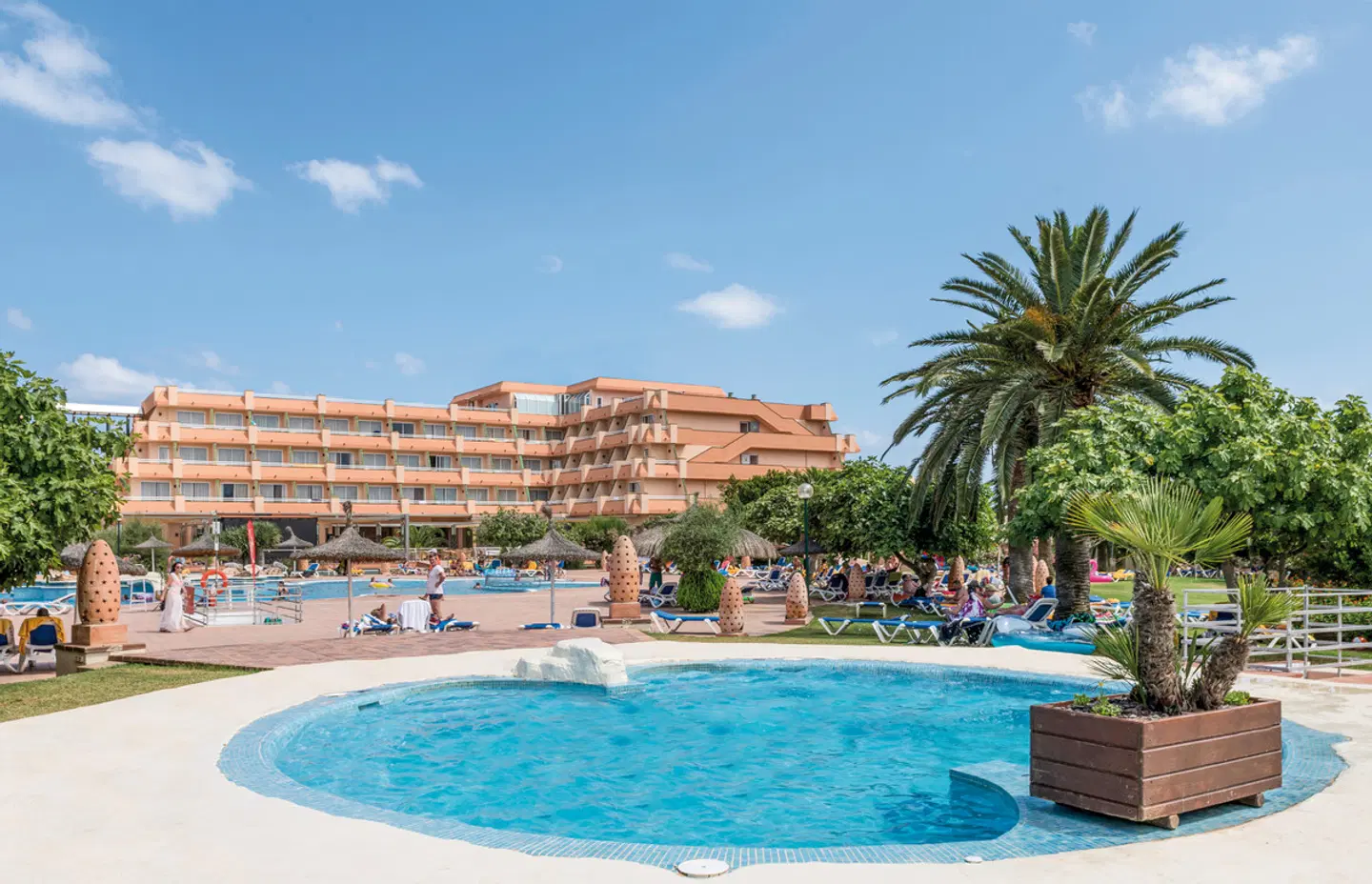 Mariant Park OUTDOOR_POOL
