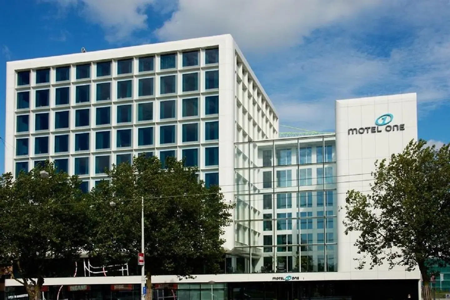 Motel One Amsterdam EXTERIOR