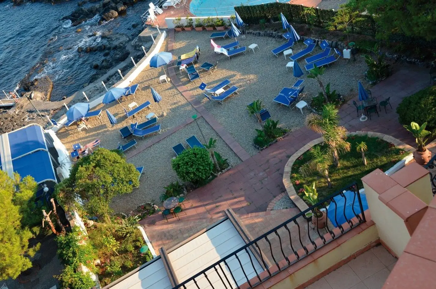 Kalos Hotel EXTERIOR
