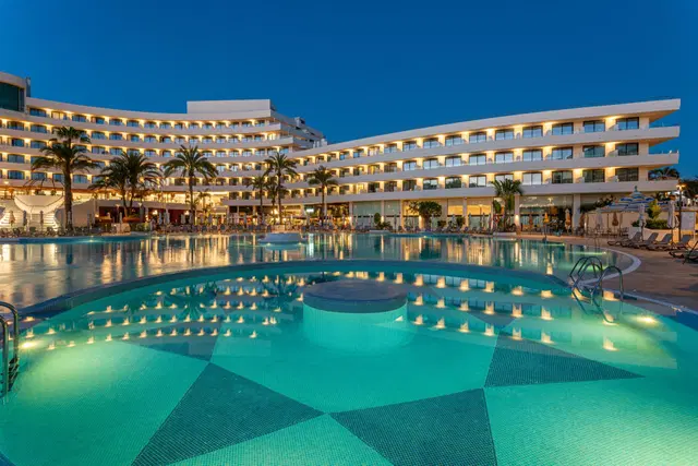 Mediterranean Palace OUTDOOR_POOL