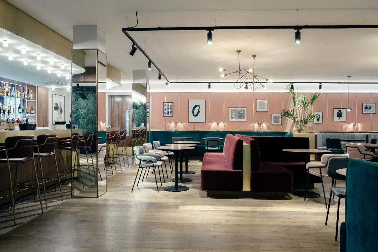 The Alex Hotel Bar