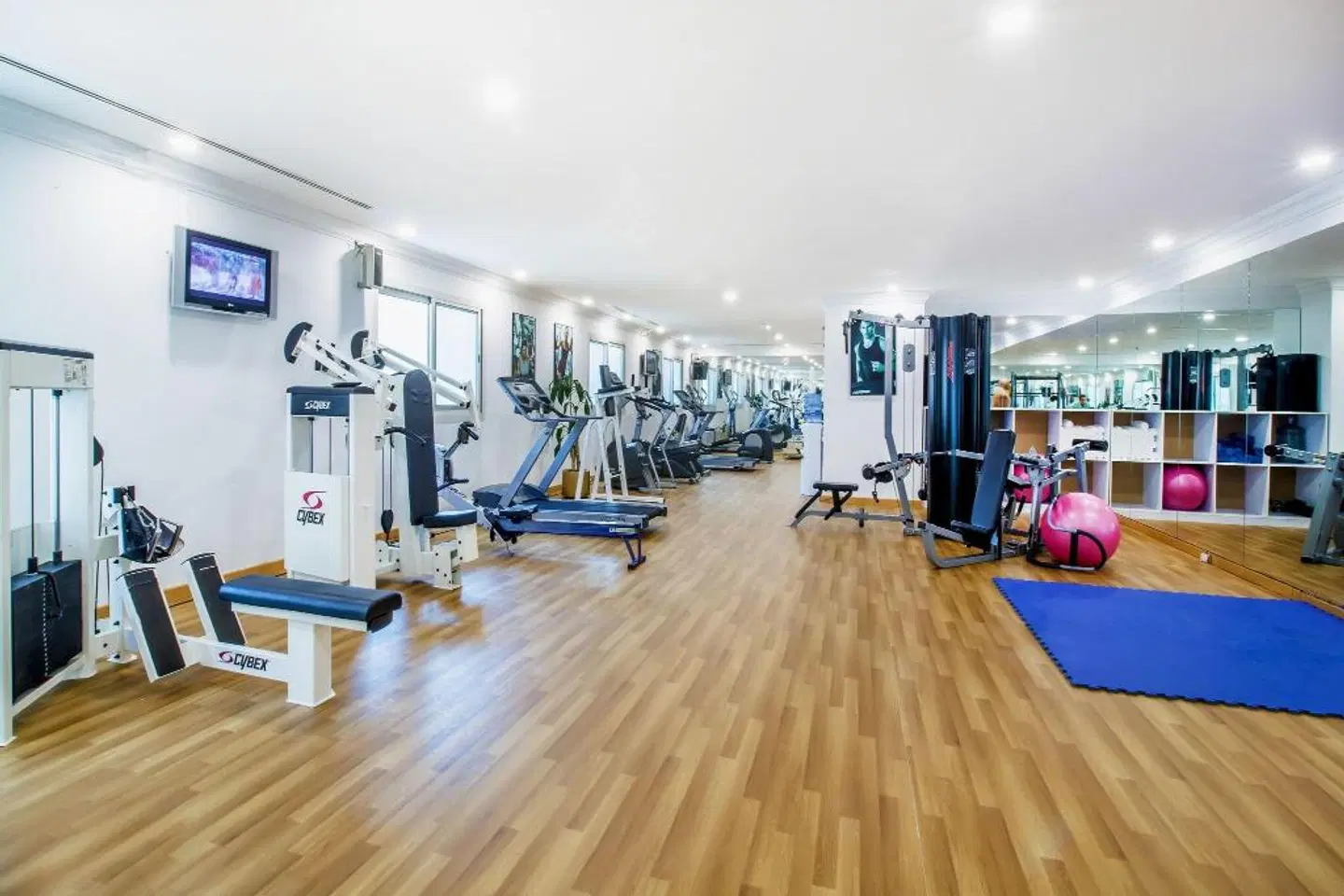 Grand Excelsior Hotel Bur Dubai SPORTS_AND_LEISURE