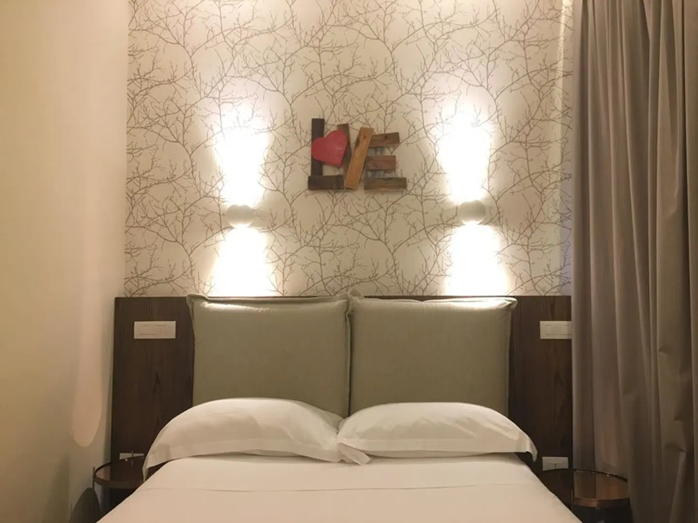 Select Suites & Spa ROOM_EXAMPLE