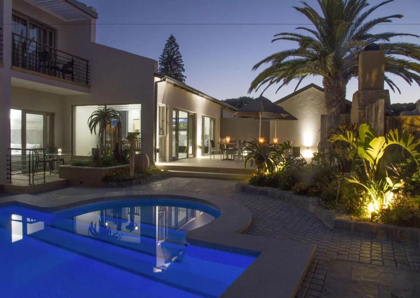 Ocean Bay Guesthouse EXTERIOR