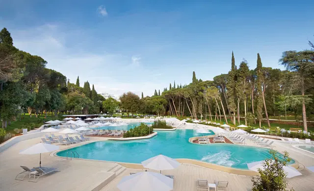 Eden OUTDOOR_POOL