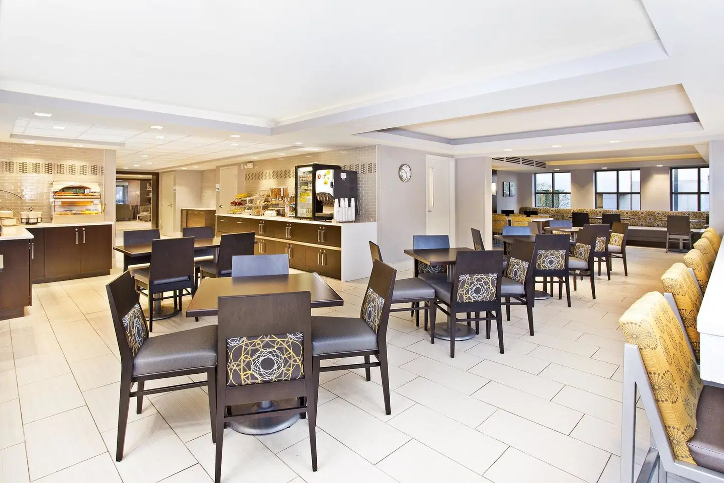 Holiday Inn Express Boston-Waltham by IHG Restaurant