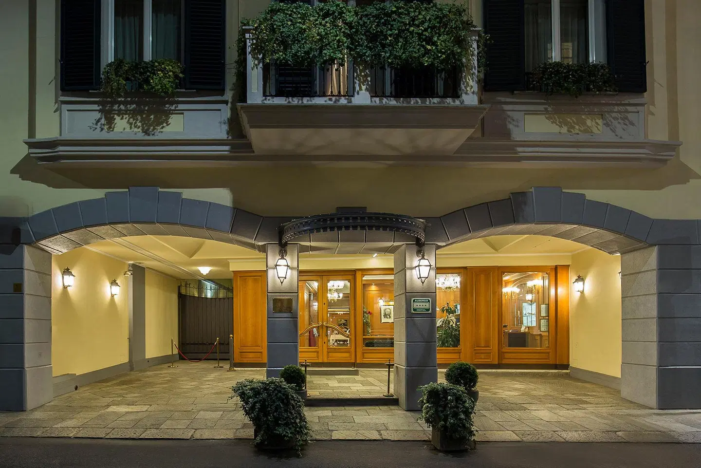 Manzoni EXTERIOR