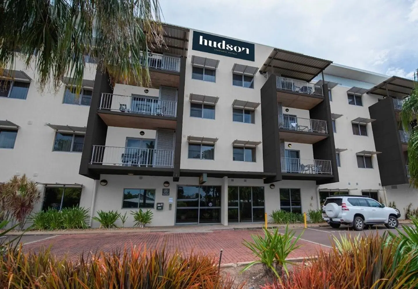 Hudson Parap EXTERIOR