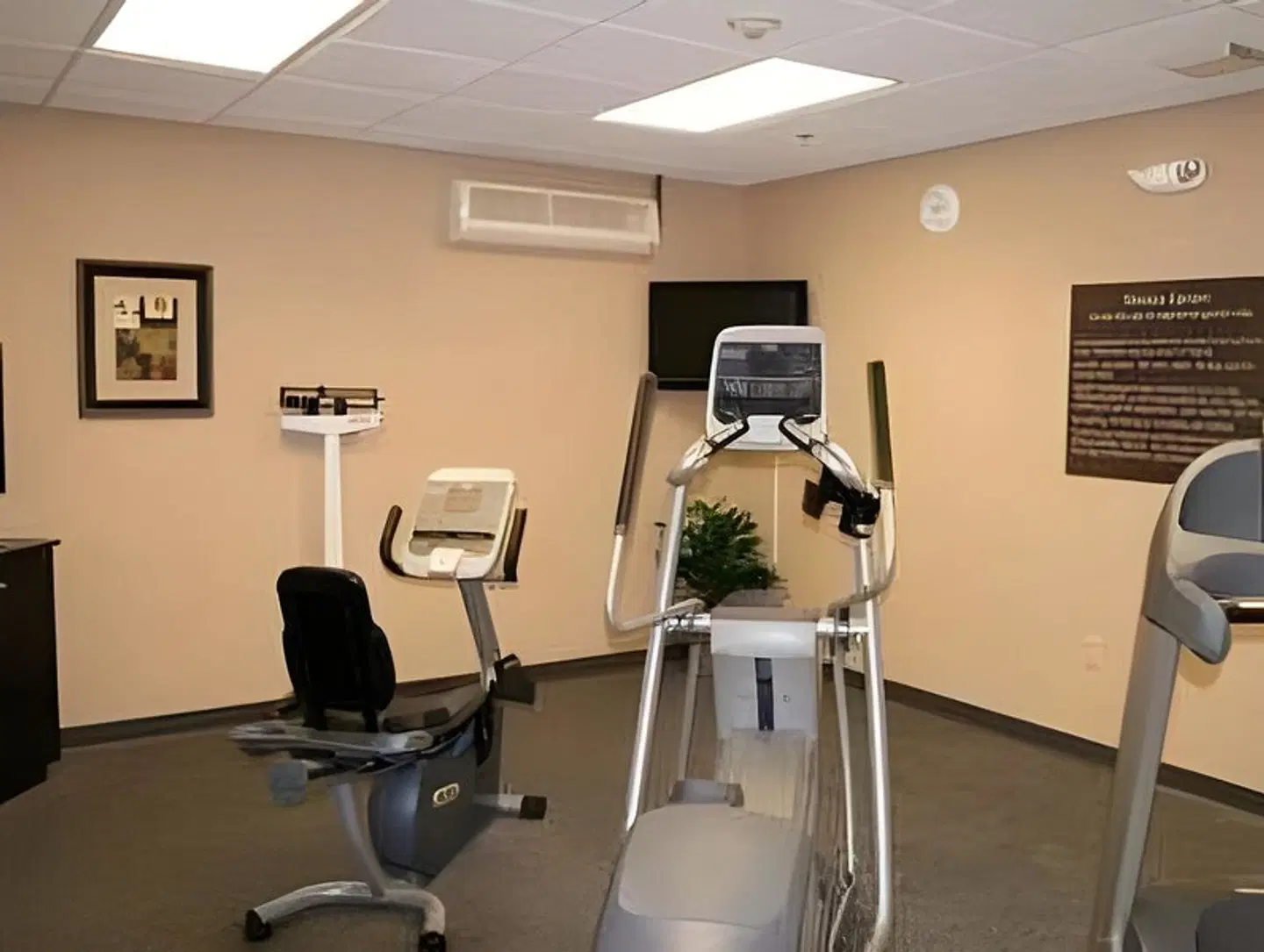 Hampton Inn & Suites Berkshires-Lenox SPORTS_AND_LEISURE