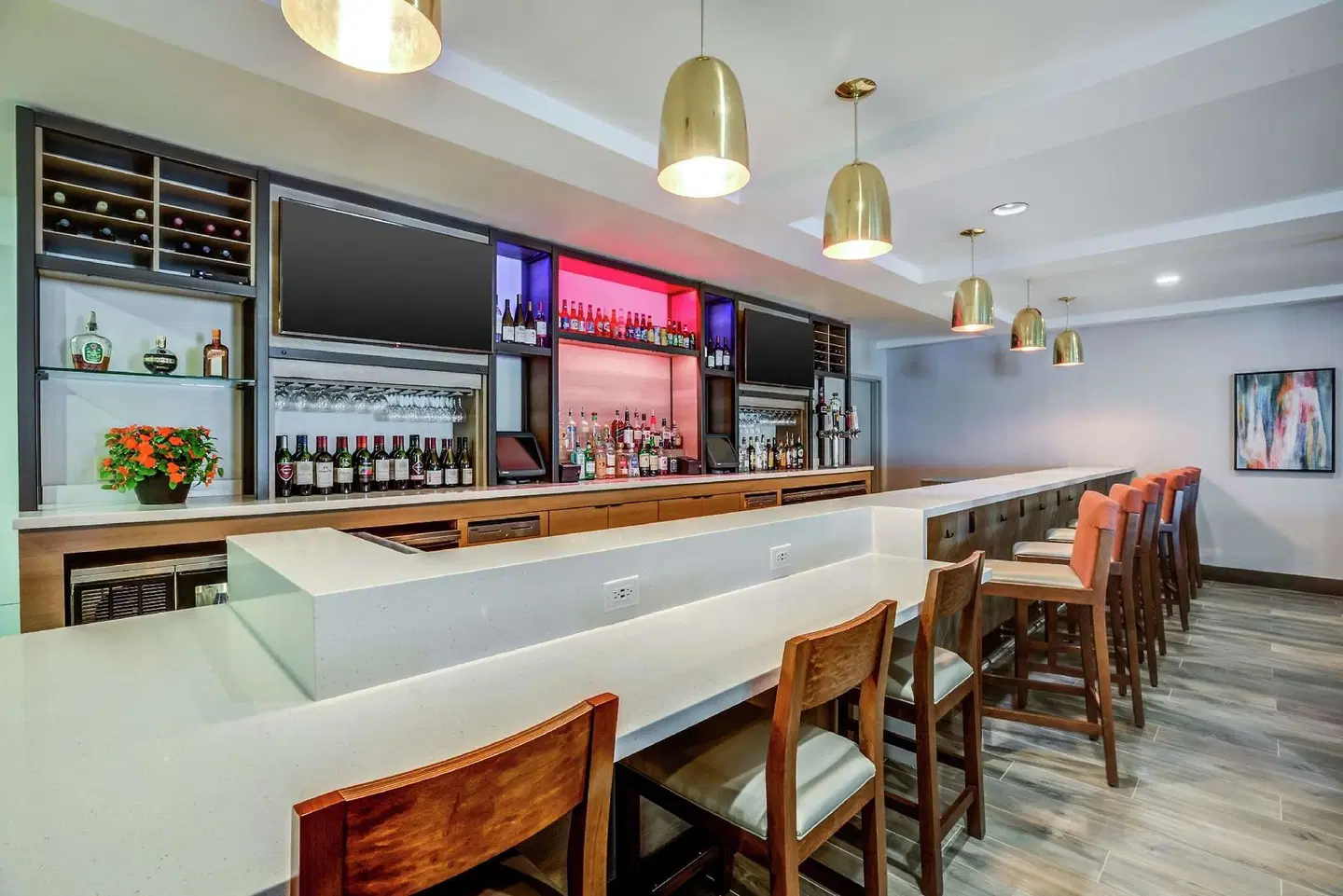 Hilton Garden Inn Boston/Waltham Bar