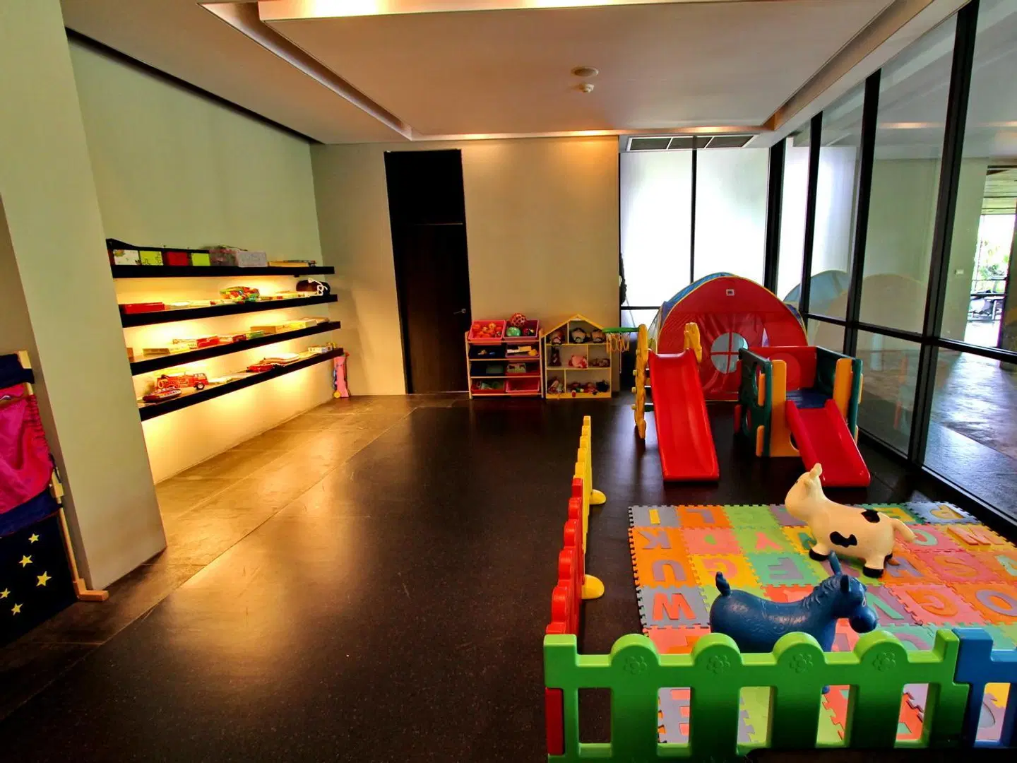 Veranda High Residence SPORTS_AND_LEISURE