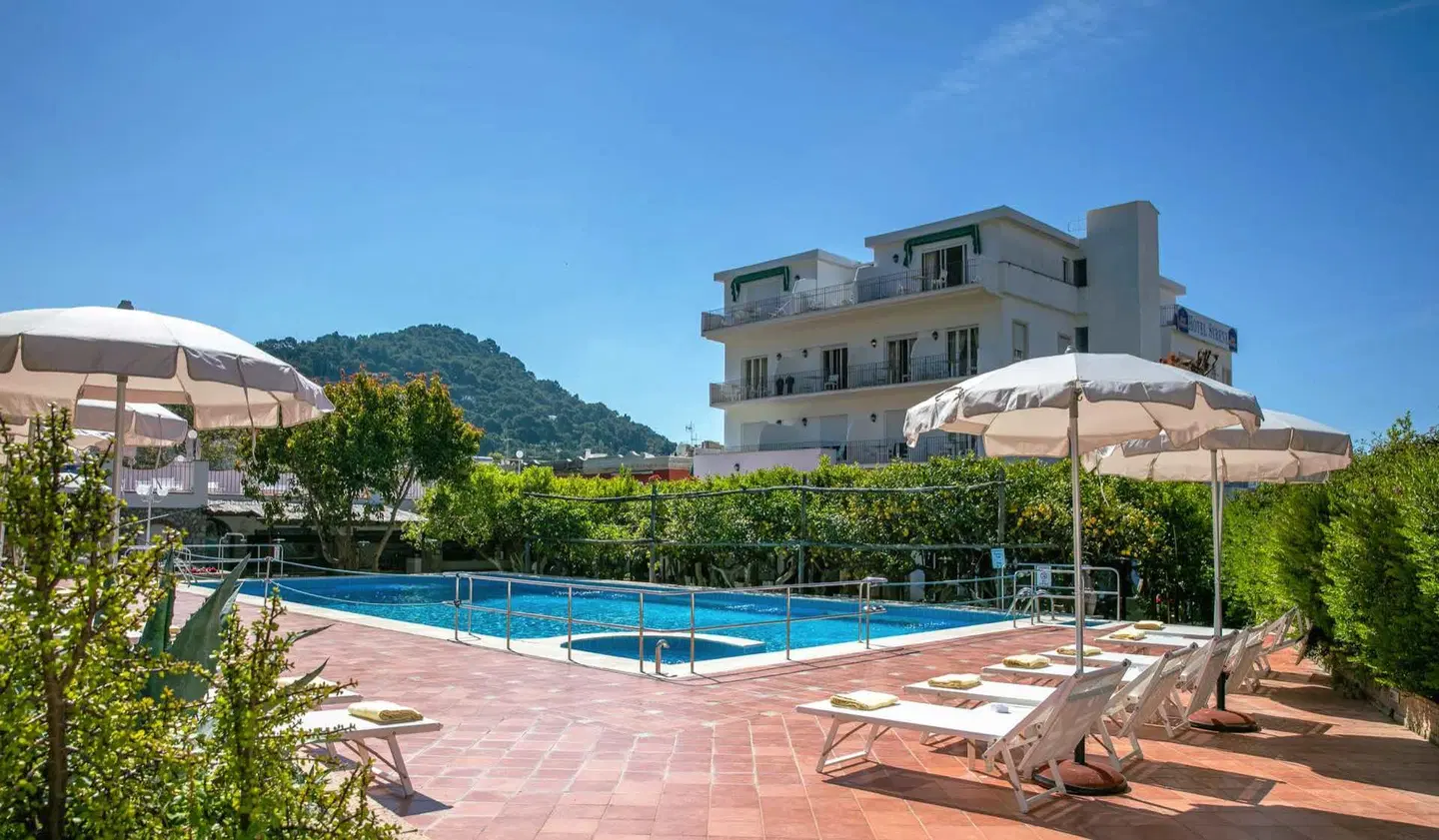 Syrene OUTDOOR_POOL