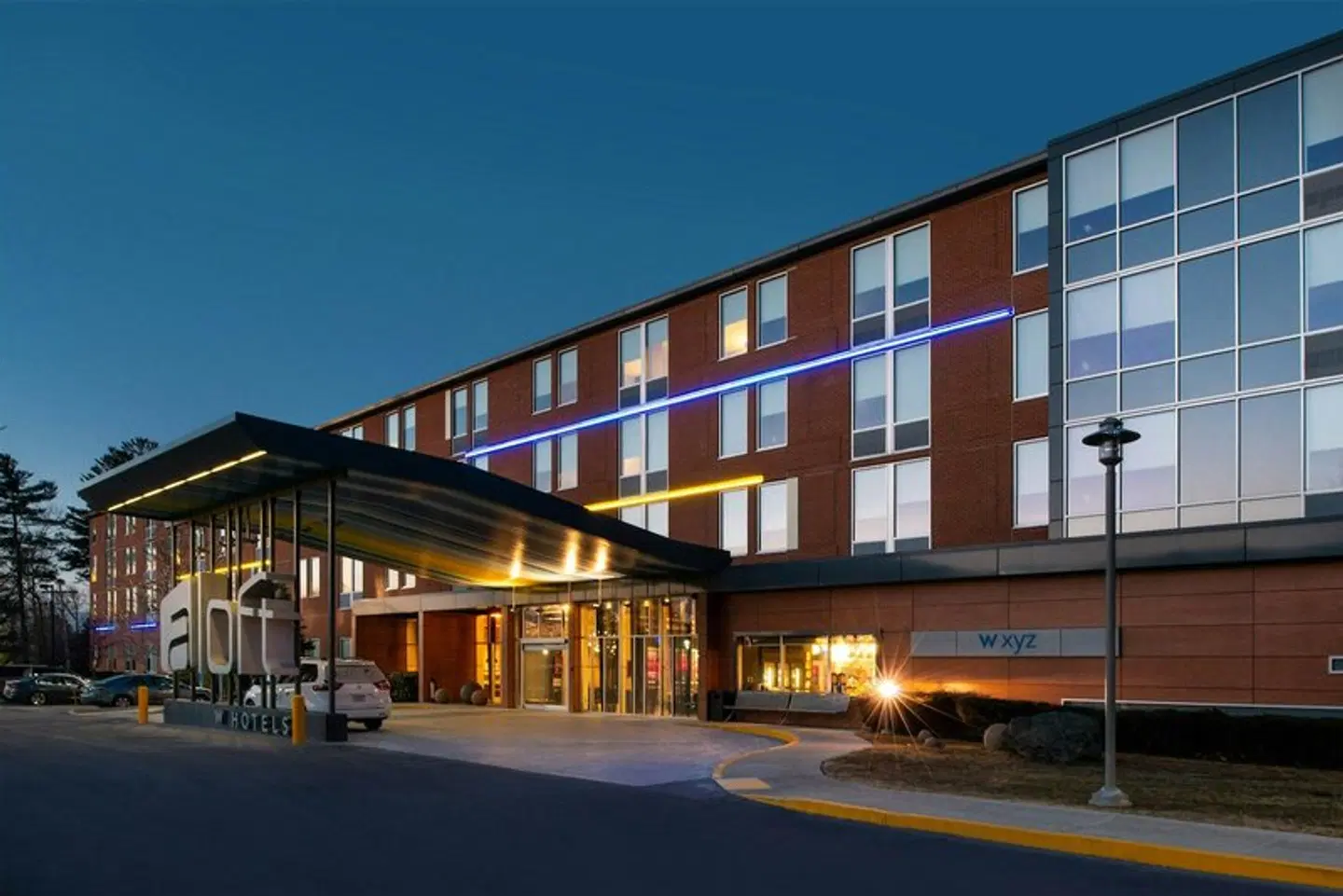 Aloft Lexington EXTERIOR