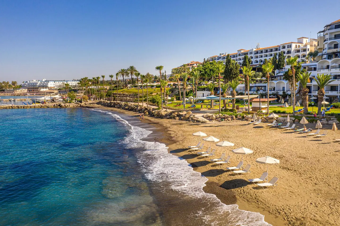Coral Beach Hotel & Resort BEACH