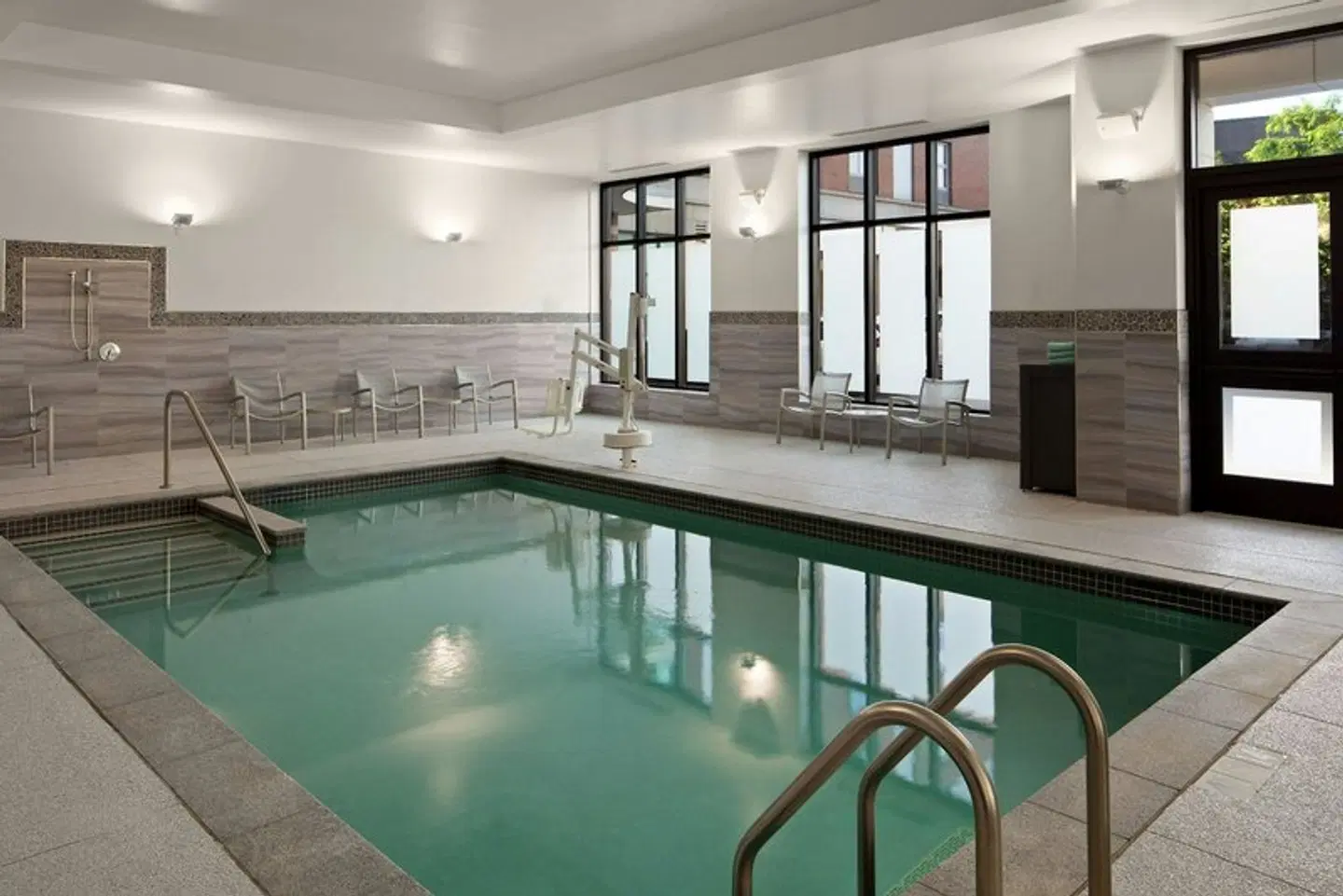 TownePlace Suites by Marriott Boston Logan Airport/Chelsea Hallenbad