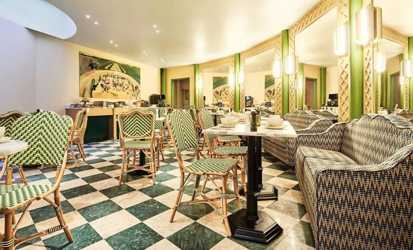 Prince de Conti Bar