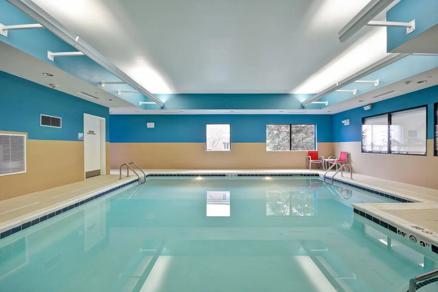 Holiday Inn Express Evansville by IHG Hallenbad
