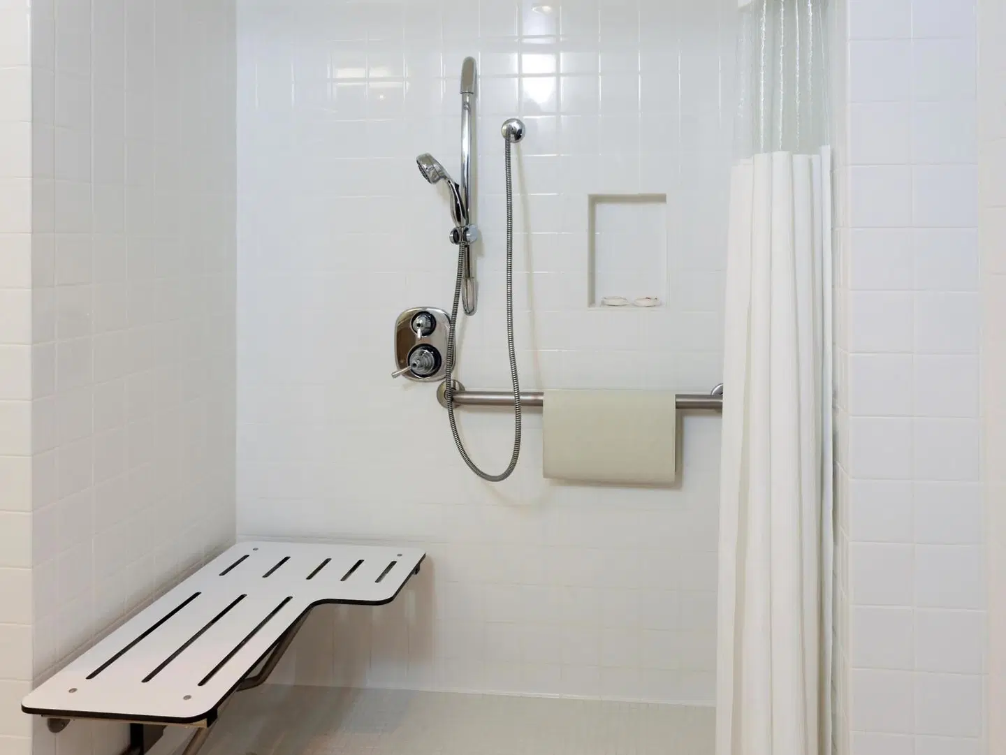 Ramada Plaza West Hollywood Hotel and Suites HEALTH_BEAUTY