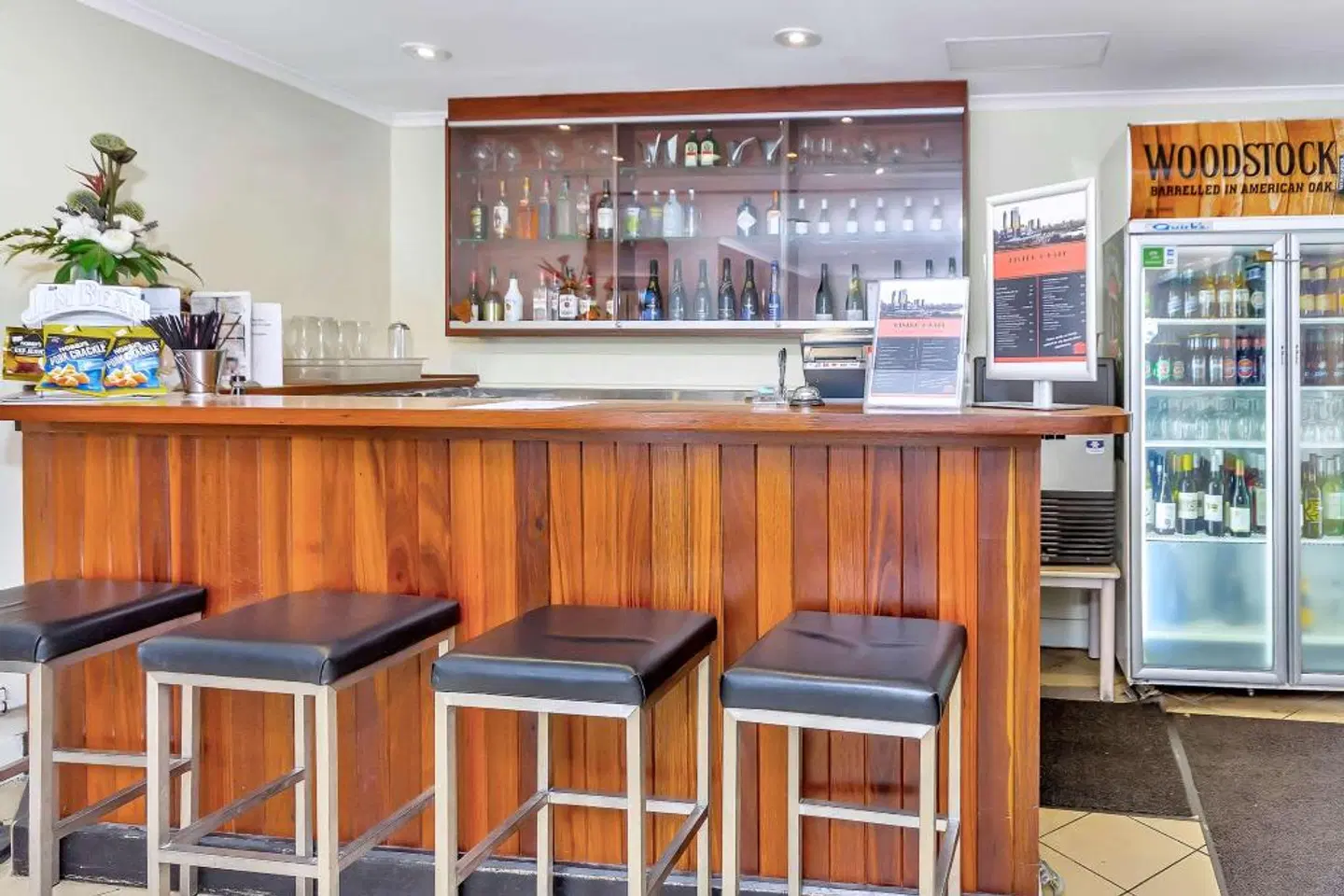 Comfort Inn & Suites Goodearth Perth Bar