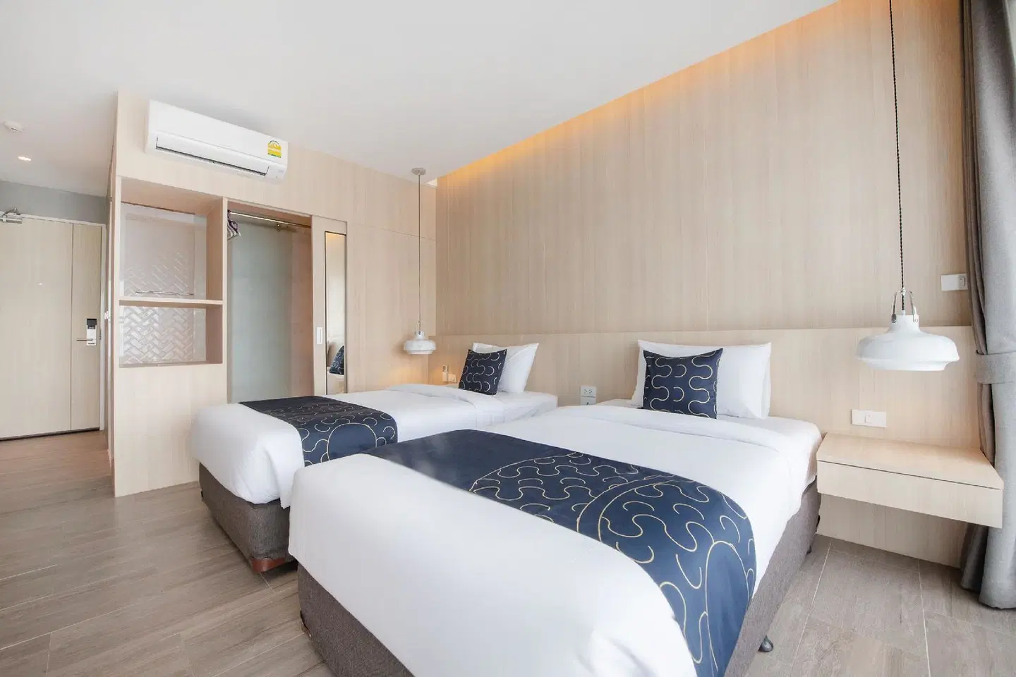 Blooming Hill Boutique Suites ROOM_EXAMPLE