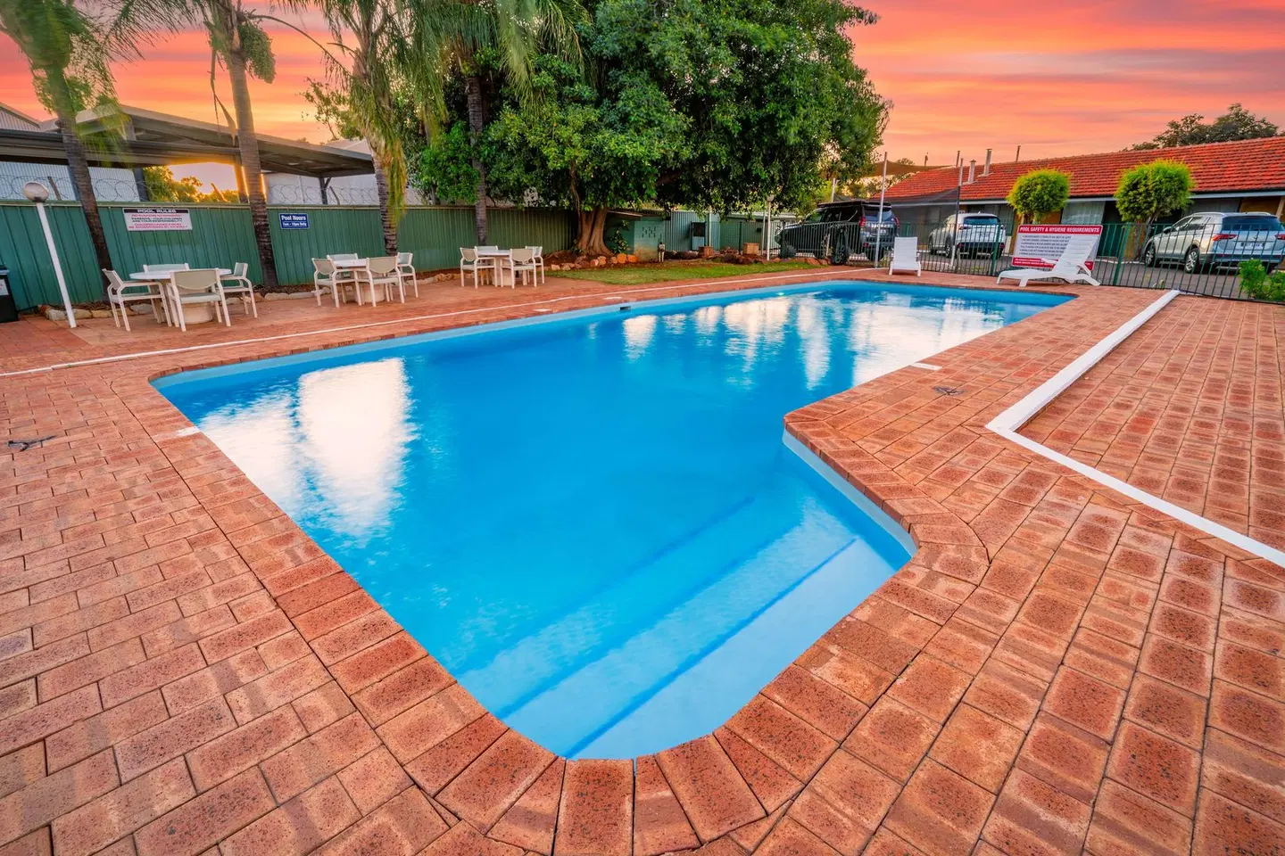 Hospitality Kalgoorlie, SureStay Collection by Best Western OUTDOOR_POOL
