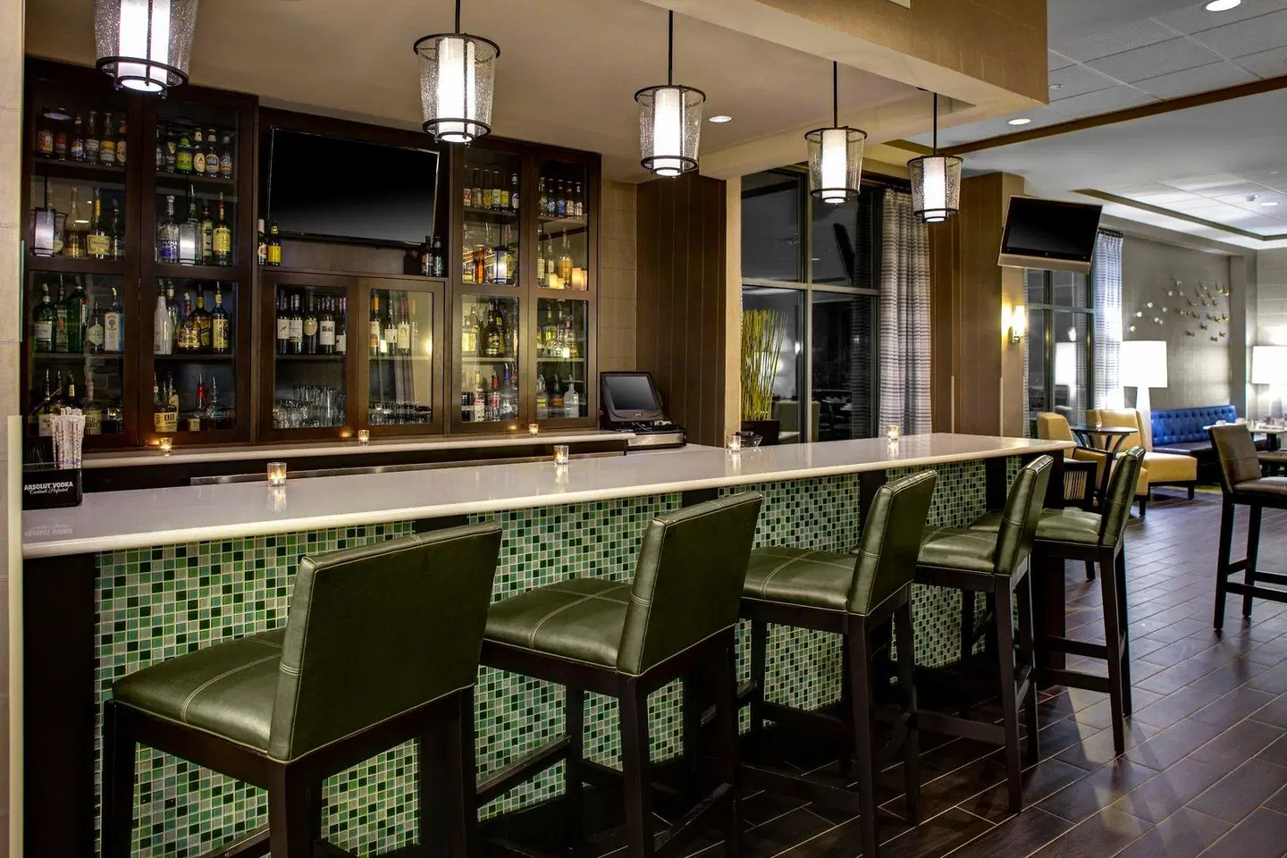 Holiday Inn Indianapolis Carmel by IHG Bar