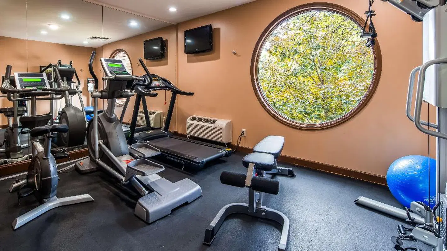 Best Western Plus The Inn & Suites at the Falls SPORTS_AND_LEISURE
