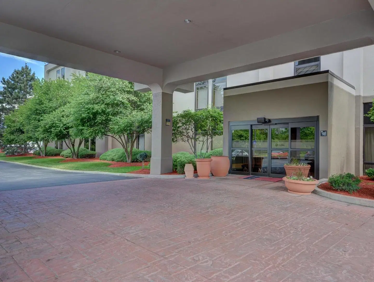 Hampton Inn Indianapolis-South EXTERIOR