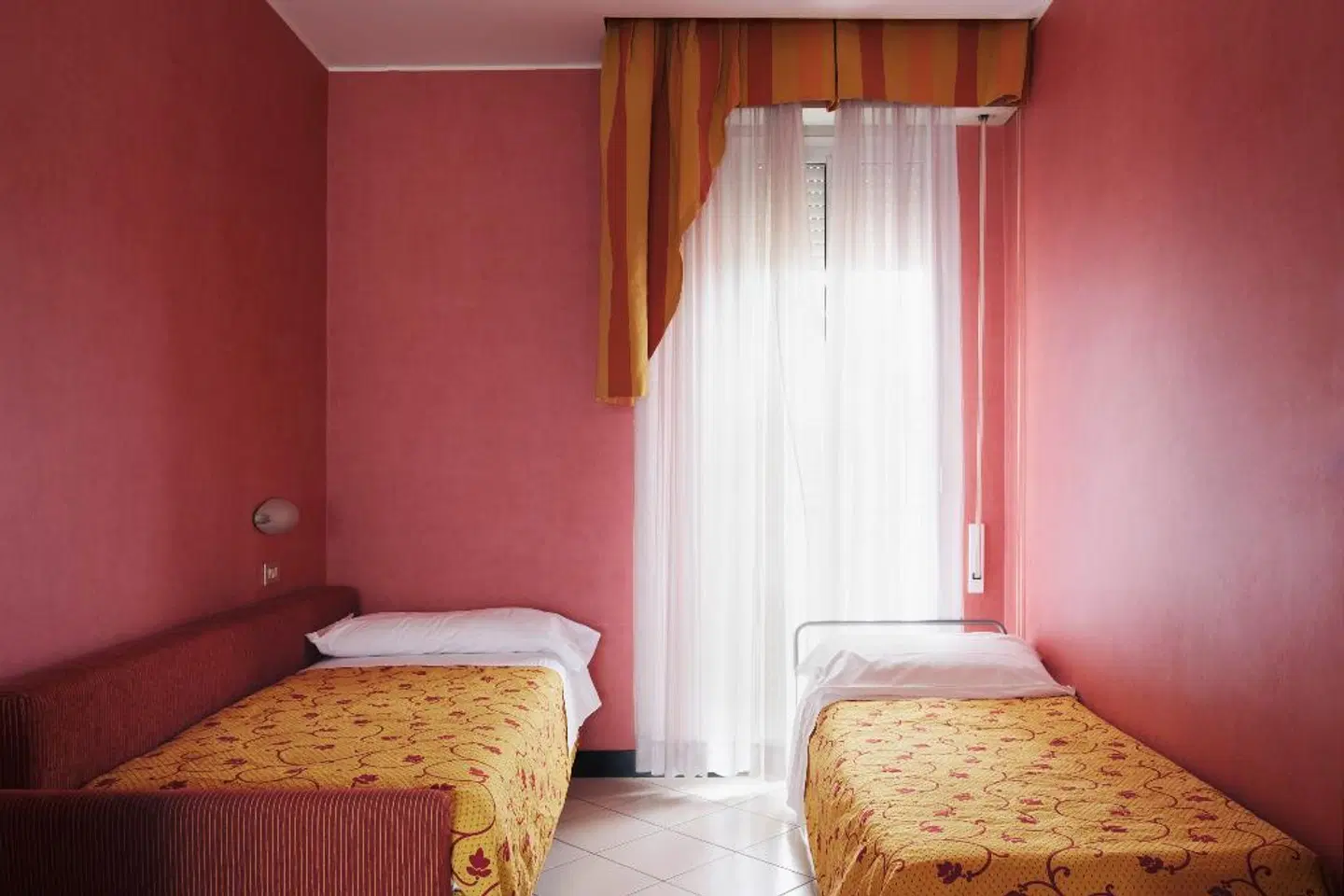Hotel Junior ROOM_EXAMPLE