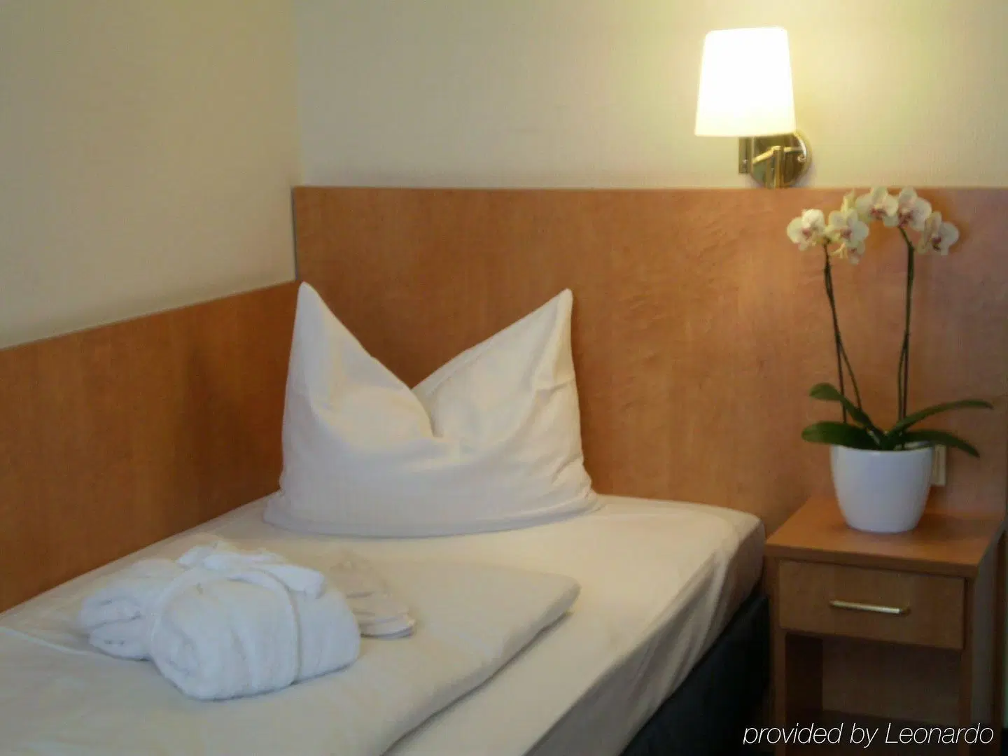 Savoy ROOM_EXAMPLE
