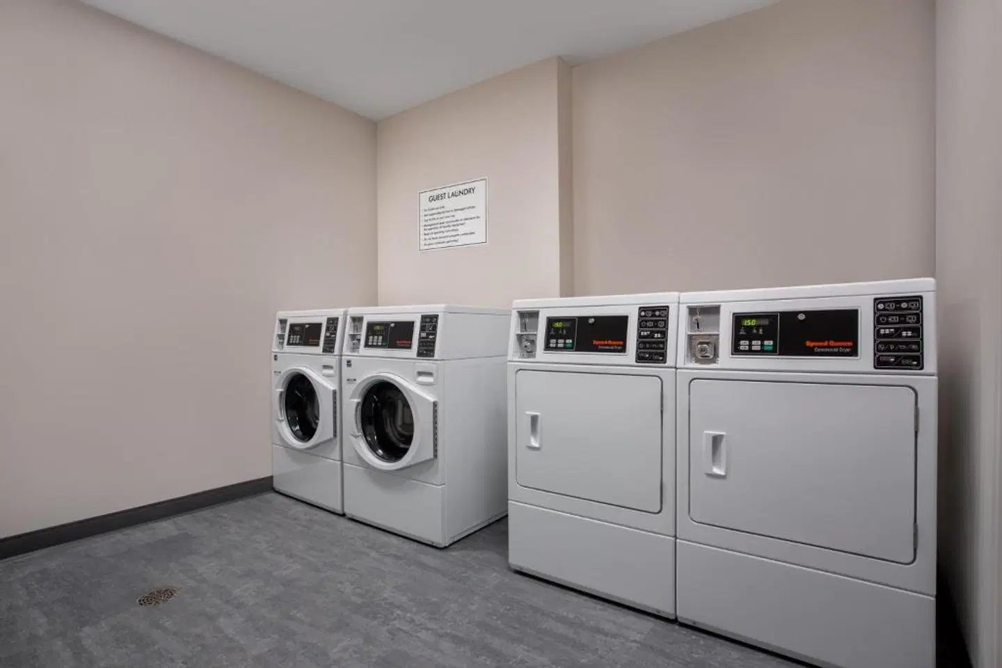 Fairfield by Marriott Inn & Suites Indianapolis Plainfield Badezimmer