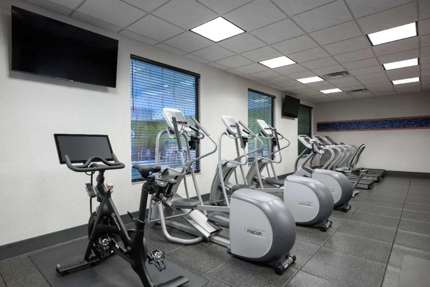 Hampton Inn Evansville/Airport SPORTS_AND_LEISURE