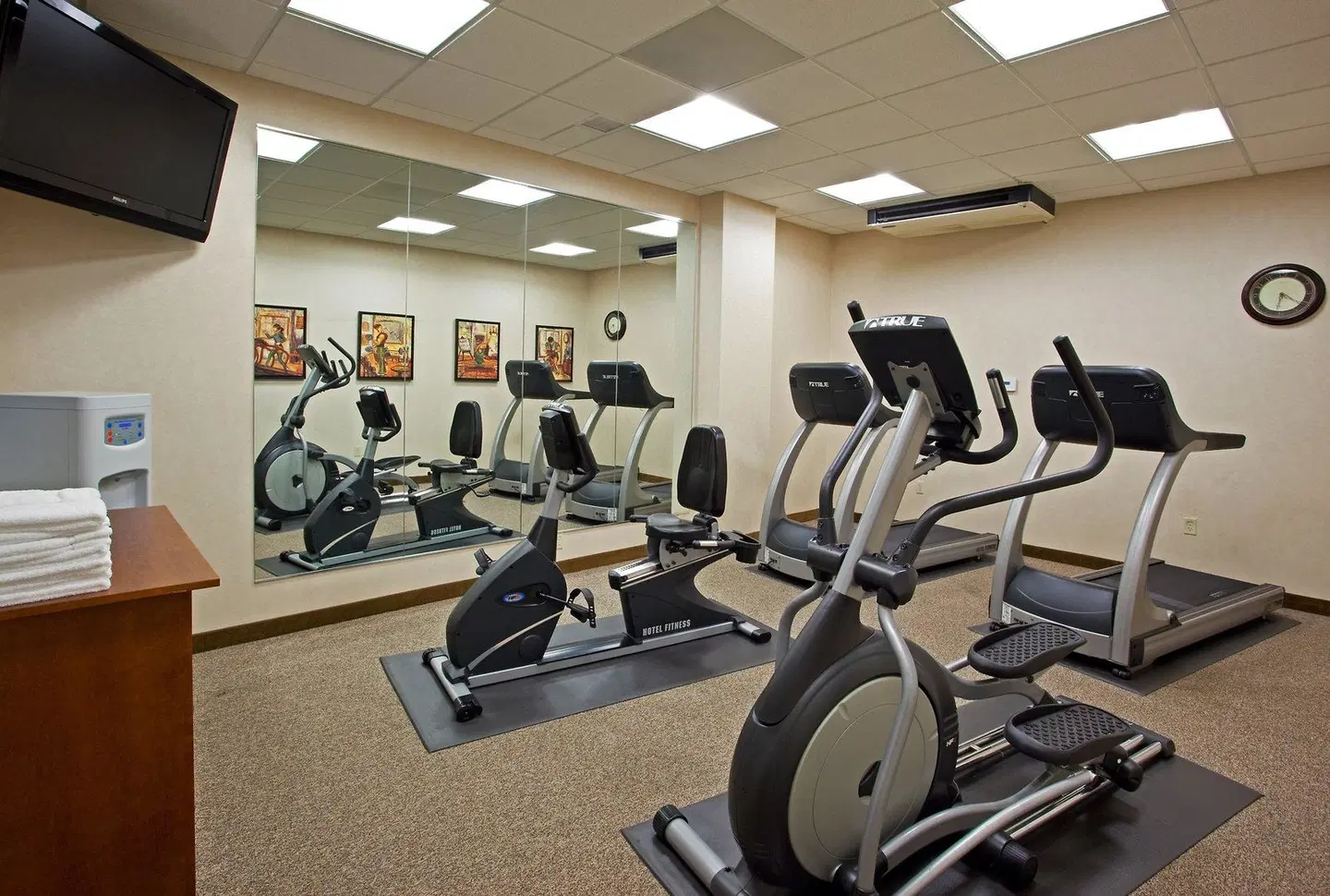 Holiday Inn Purdue - Fort Wayne by IHG SPORTS_AND_LEISURE