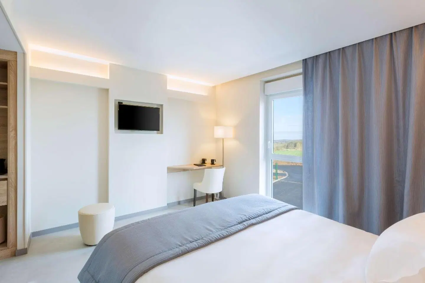 Best Western Plus Miami Airport North Hotel & Suites ROOM_EXAMPLE