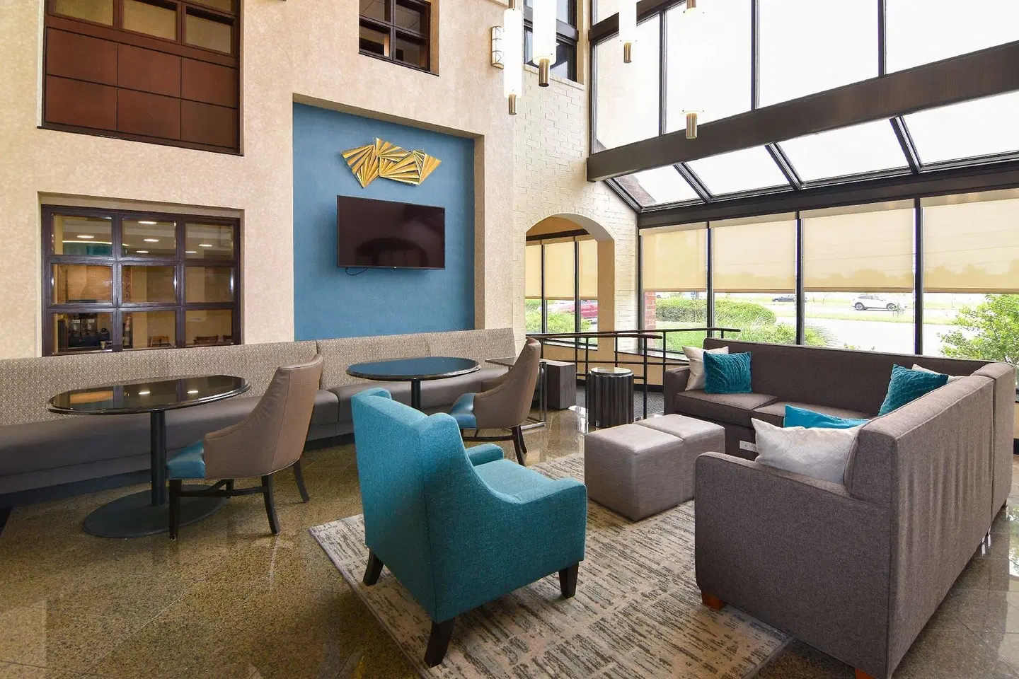 Drury Inn Indianapolis LOUNGE_LOBBY