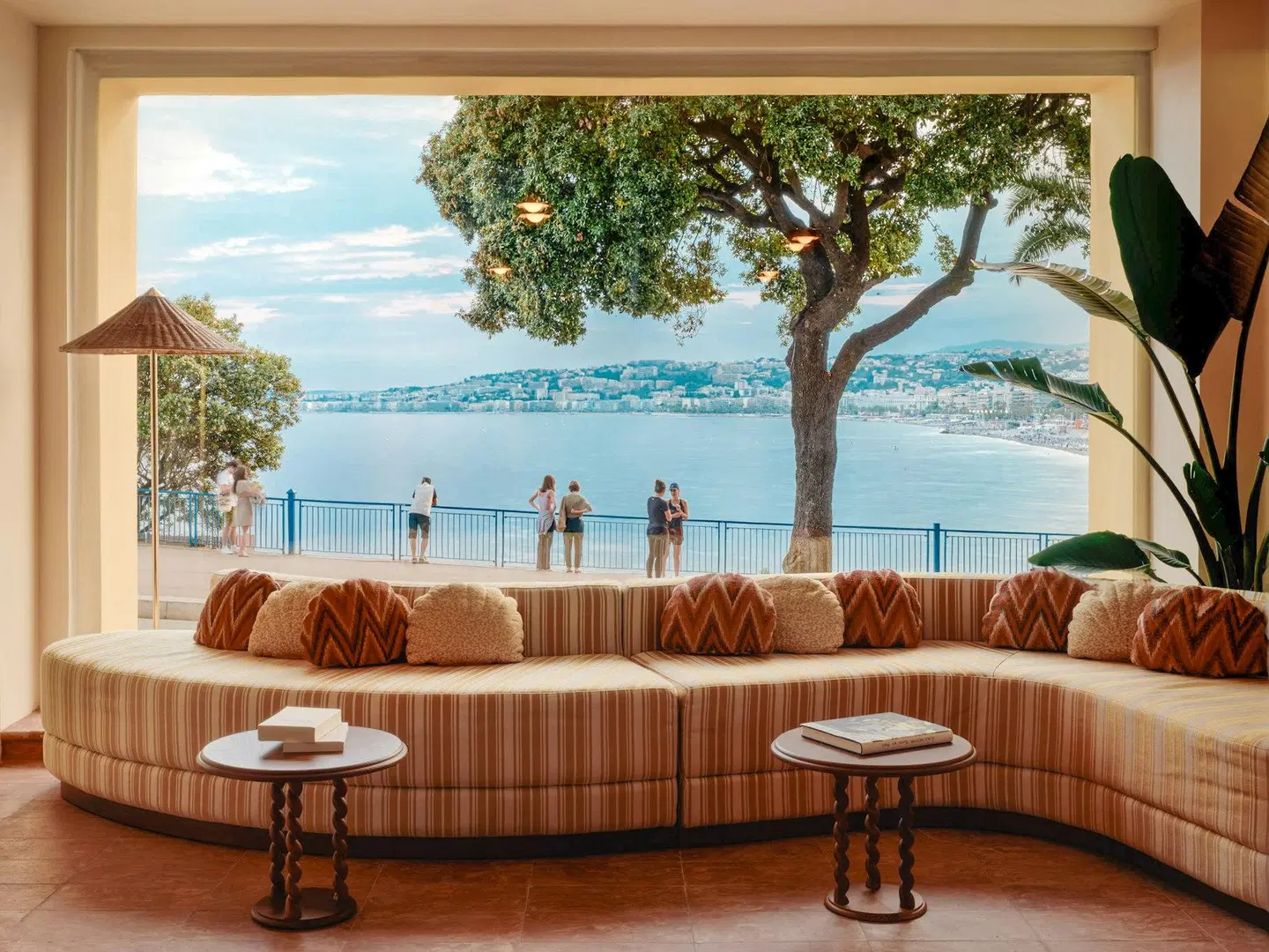 La Perouse LOUNGE_LOBBY
