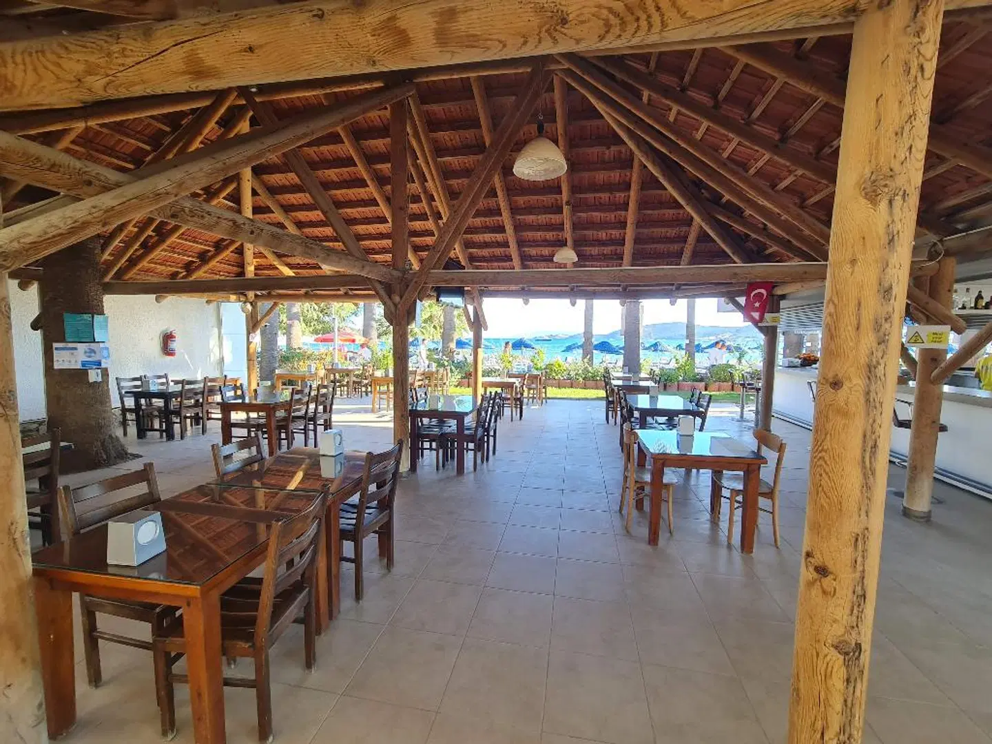 Nagi Beach Hotel Restaurant