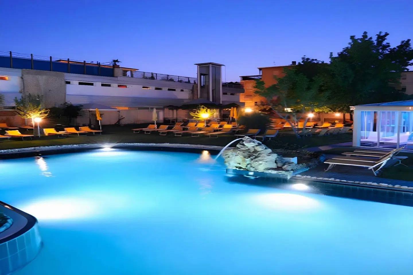 Panoramic Hotel Plaza OUTDOOR_POOL