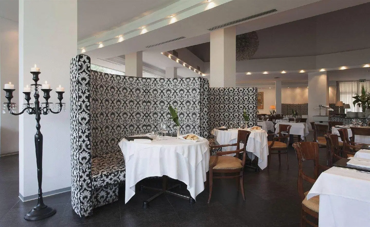 Panoramic Hotel Plaza Restaurant