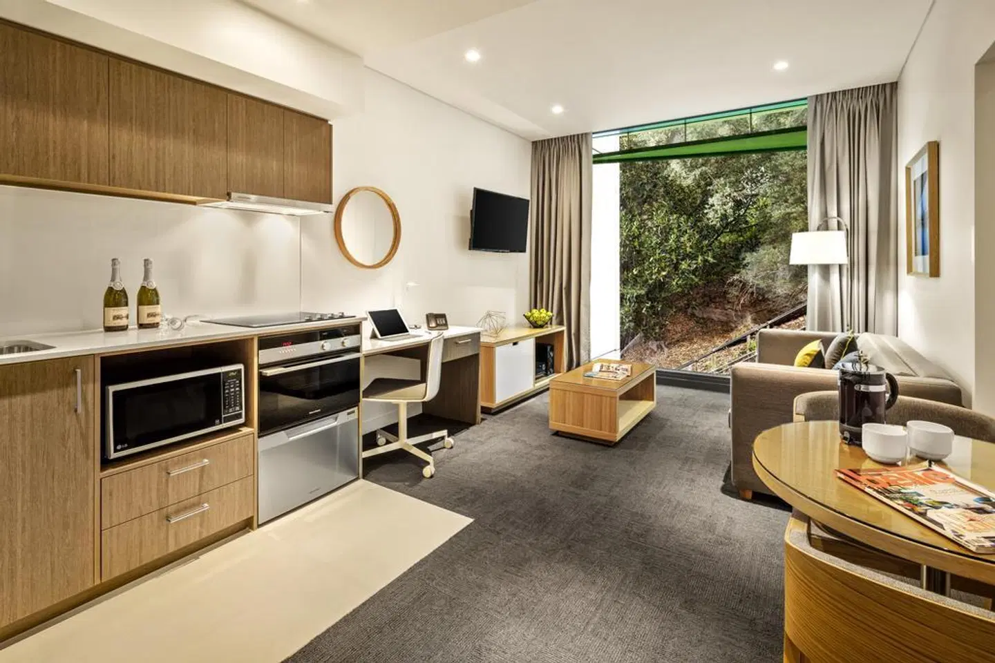 Quest Mounts Bay Road ROOM_EXAMPLE