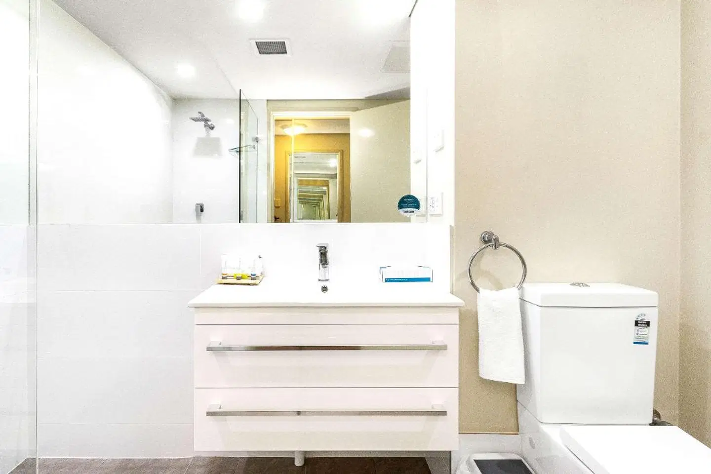 Quality Resort Sorrento Beach Badezimmer