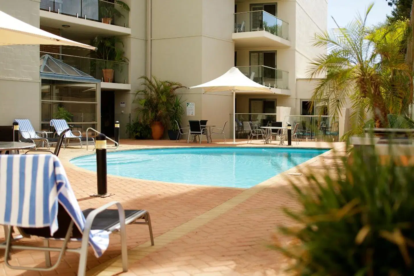 Seashells Scarborough Beach OUTDOOR_POOL