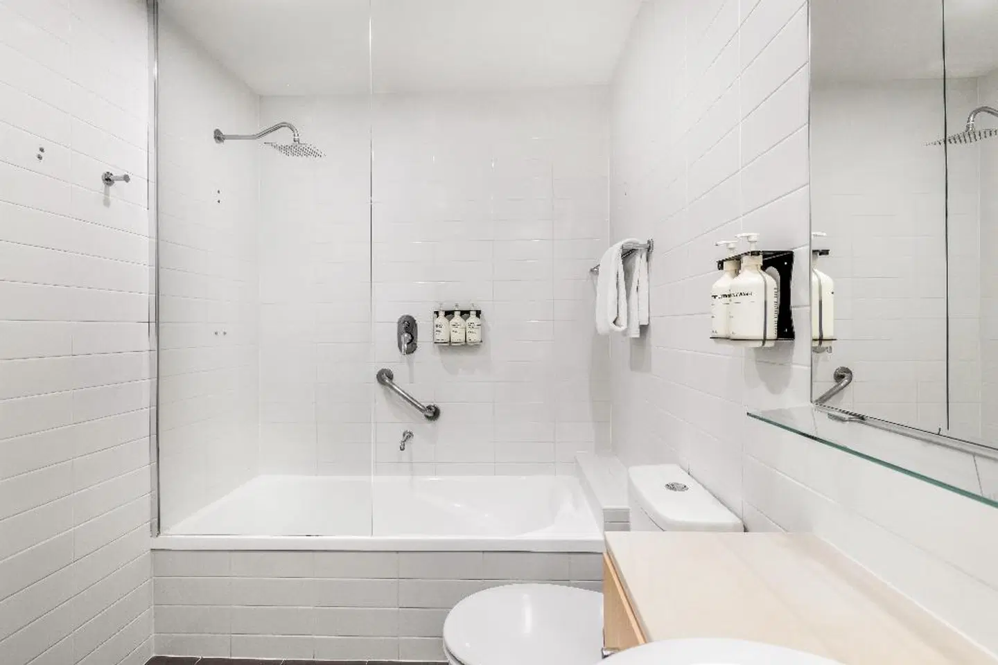 Adina Perth, Barrack Plaza Badezimmer