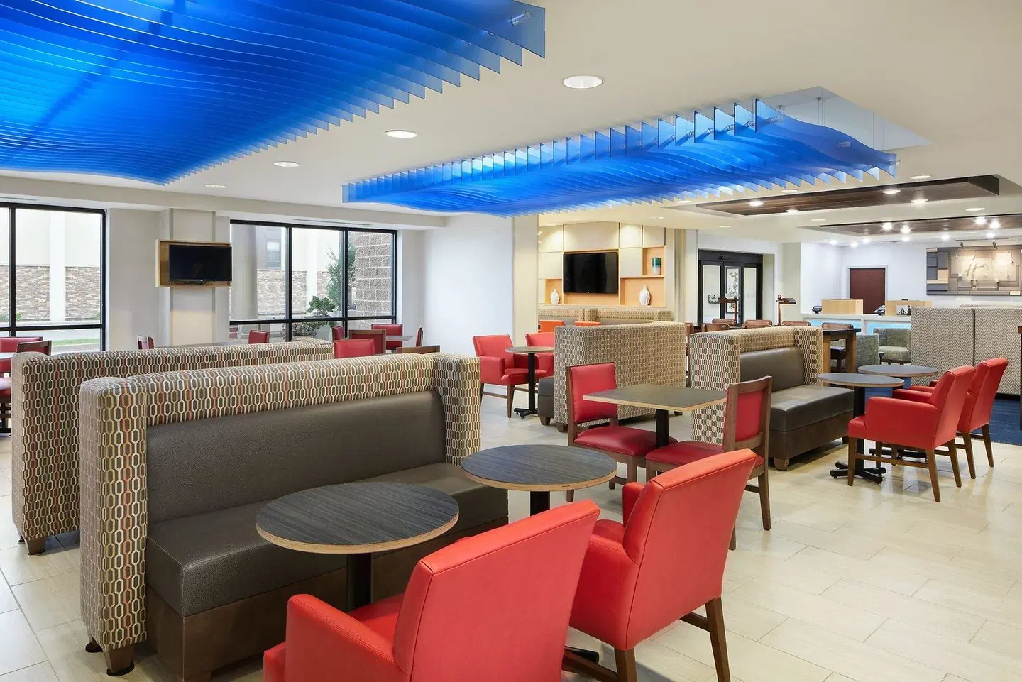 Holiday Inn Express & Suites Greenwood by IHG LOUNGE_LOBBY