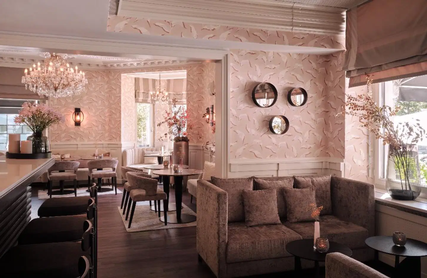 Alden Bar